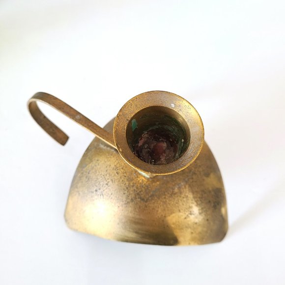 Vintage brass candleholder on stand with handle. - Picture 6 of 6